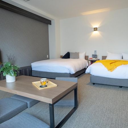 Wayfarer Shinsaibashi Hotel โอซาก้า ภายนอก รูปภาพ